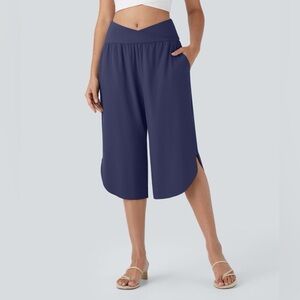 Halara Breezeful High Waisted Crossover Side Pocket Split Quick Dry Capri Pants